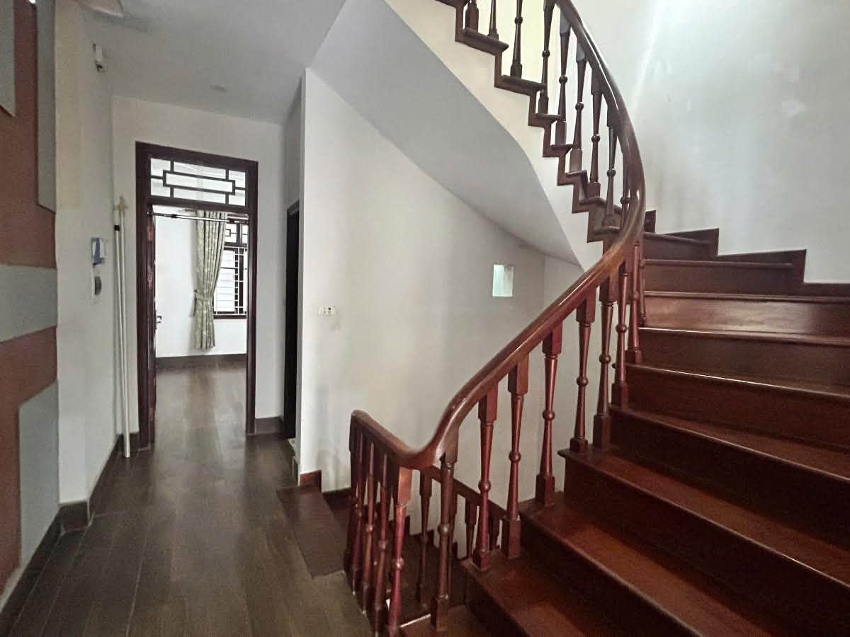 Bán Nhà Lạc Long Quân Tây Hồ 73m2 6 Tầng Ô Tô Sát Lotte